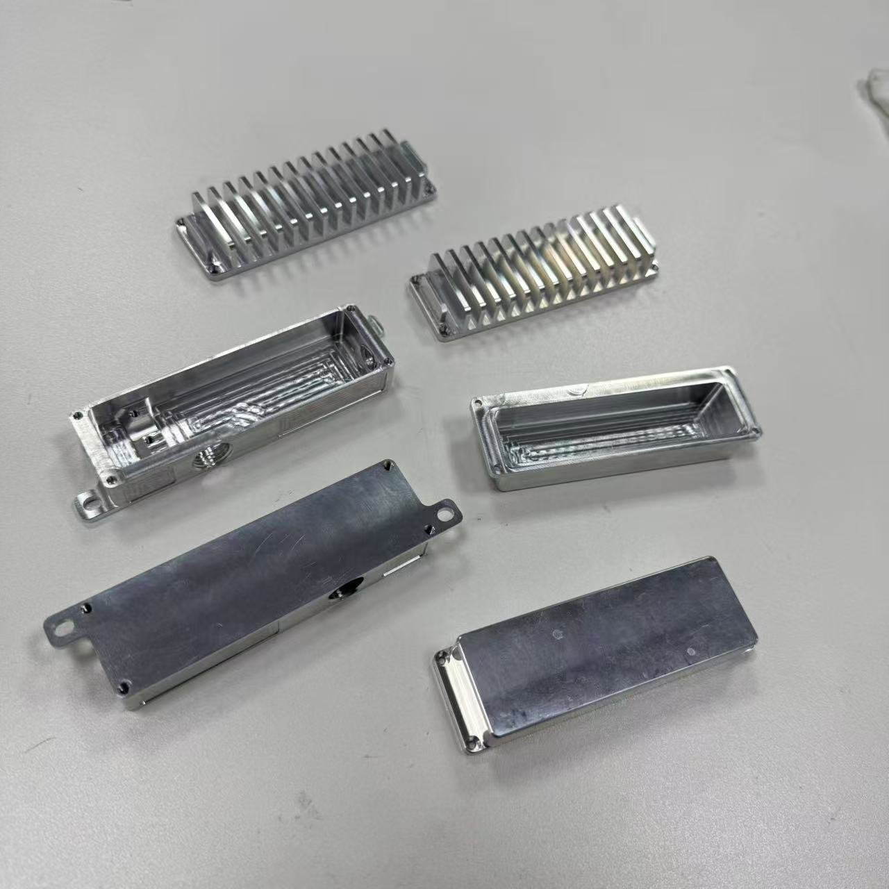 Precision Customized 5 Axis CNC Machining Auto Parts 3D Laser Engraving Stainless Steel Aluminium Plastic Tight Milling Turning