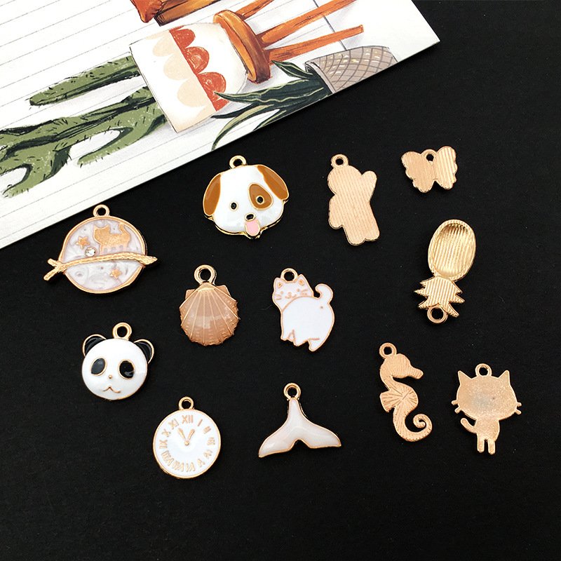 Wholesale DIY Alloy Crystal Keychain with Bear Moon Oil Drop Pendant Crystal Clear Princess Cut Diamond for Jewelry Accessories
