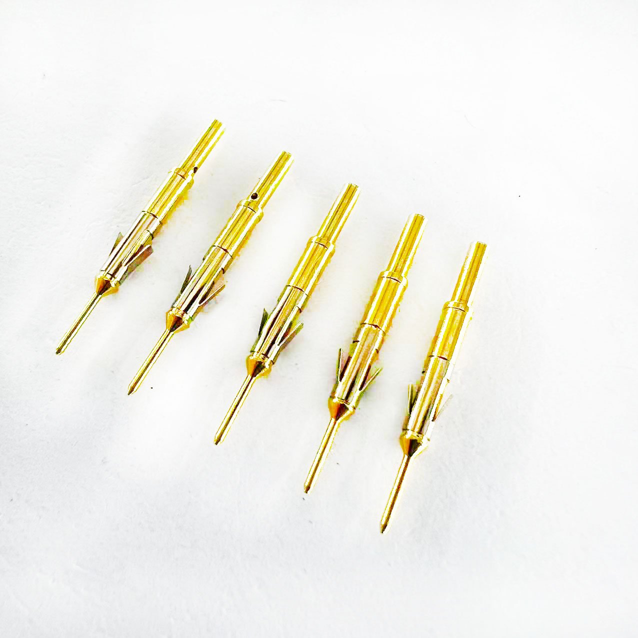 Manufacturers customize waterproof gold-plated connector pins, external claws, welding wire terminals, medical pins.