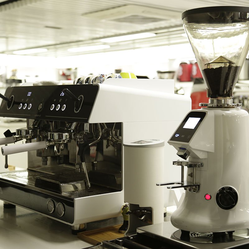 Commercial Best Semi-Automatic Desktop 2 Heads Espresso Machine Professional Coffee Makers