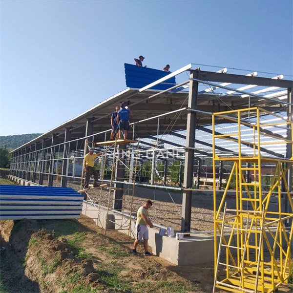 Insulated Prefab Building For Private Airplane Hangars / Aircraft Welding Steel Structure Kit