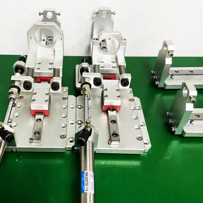 Custom High Demand P11 Aviation Parts Accessories Brass and Plastic Glide Block CNC Machining Services for Metal Parts