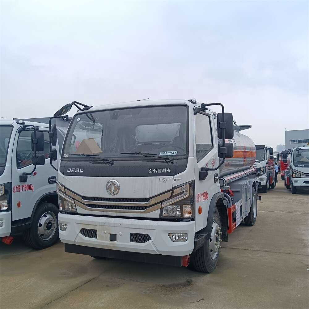 8-ton Dongfeng Dolika Refueling Truck
