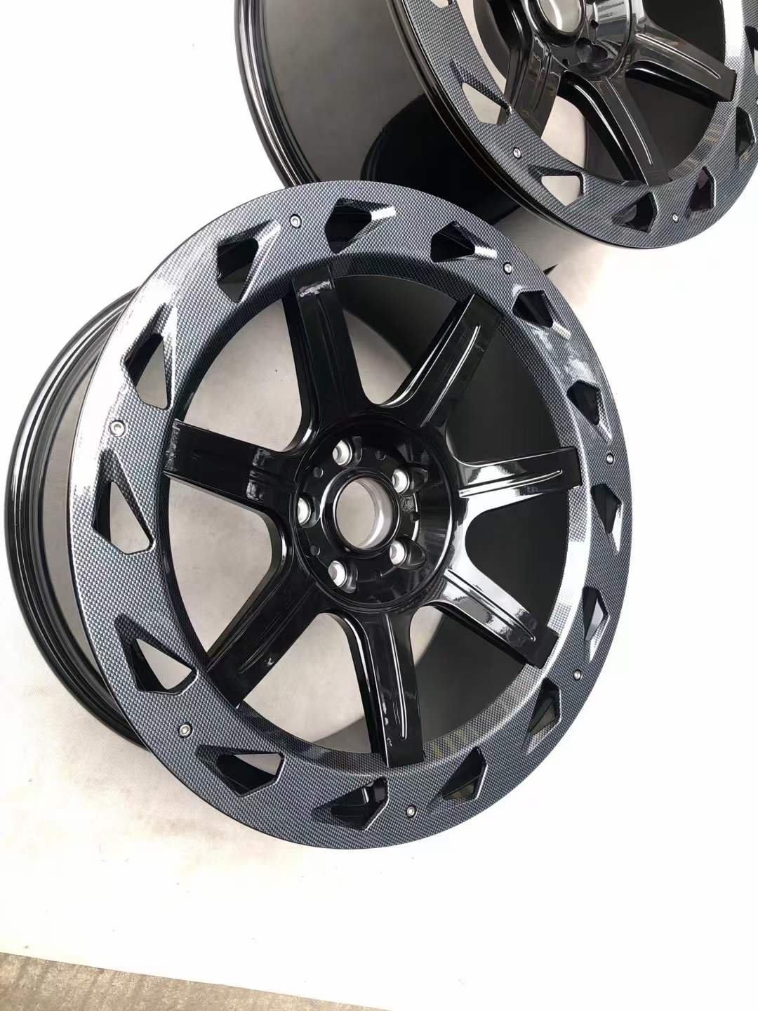Runde Newest Arrival Carbon Fiber Wheel for Lamborghini URUS MSY Rims