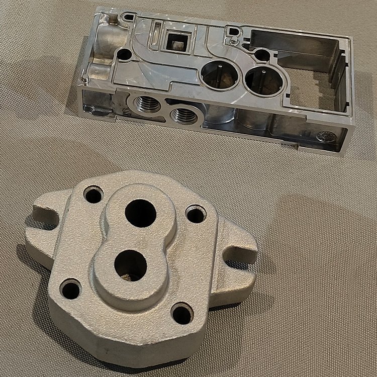 Grey Iron Foundry Founding Casting Services Power Engineering Instrument Casting Part CNC Turing Grey Iron Casting Parts