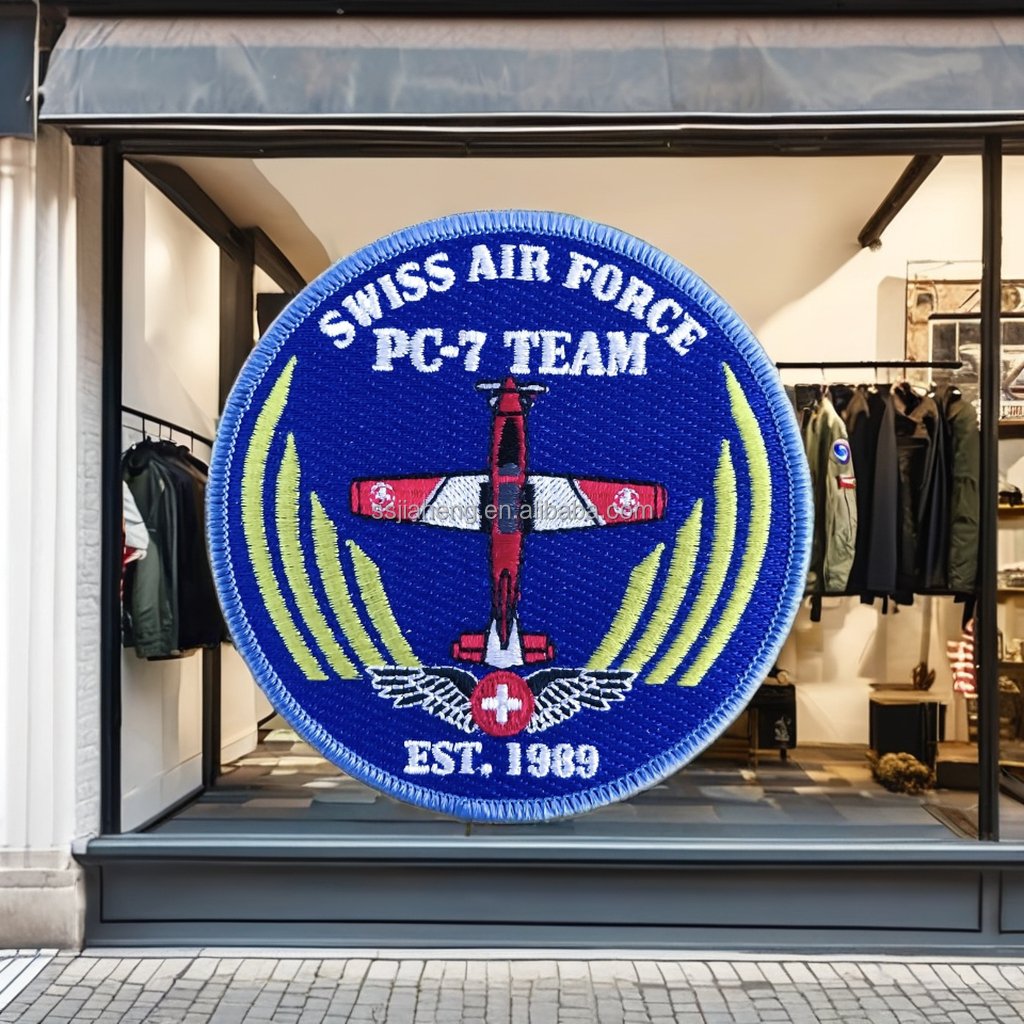 Custom Embroidered Aviation Patches round PVC Iron-On Crest Emblems Badges for Uniforms Made from Chenille Fabric Wappens
