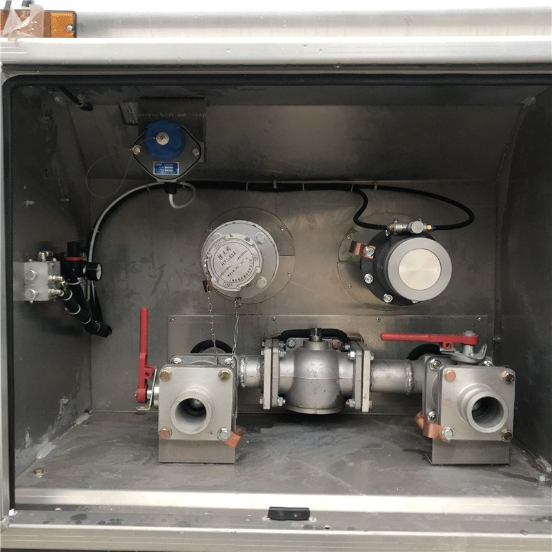 205hp ISUZU FTR 9,000 Liters Aircraft Refuelers- Aviation Fuel Trucks Refueling Truck for Sale