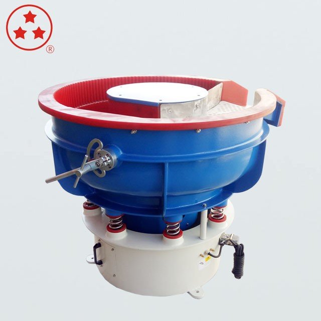 Vibratory Finishing Machine with Parts Separator
