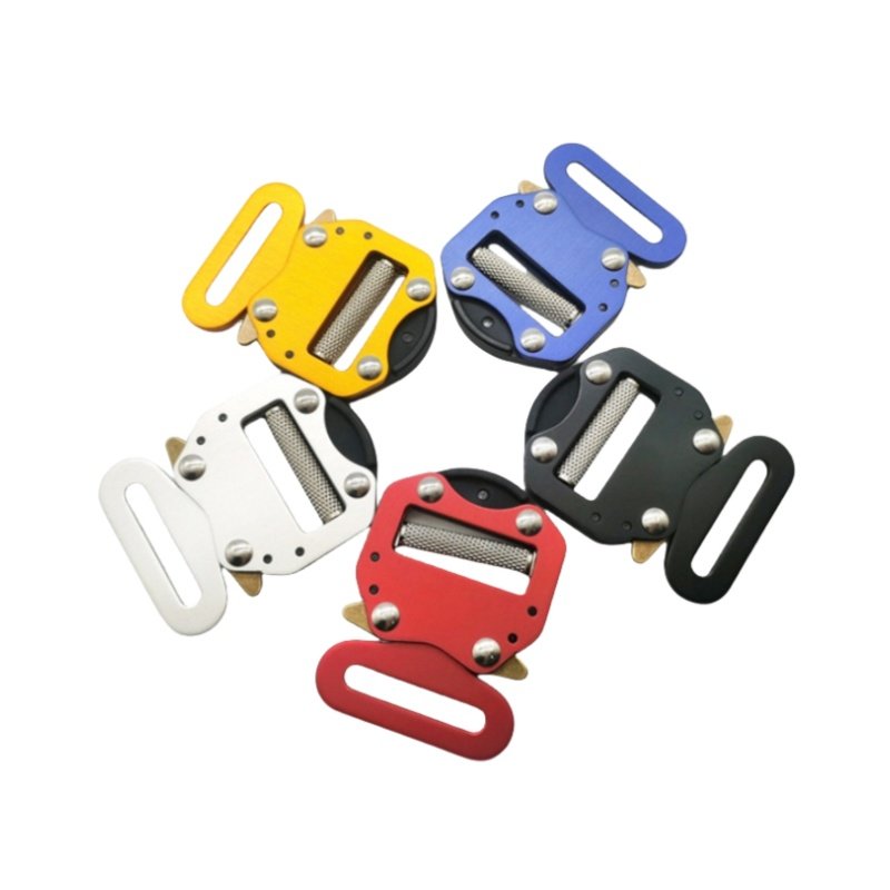 Practical Hot Sale Seat Belt Accessory Adjustment Quick Release Buckle Clips Safety Adjustable Buckle Steel Harness Buckle