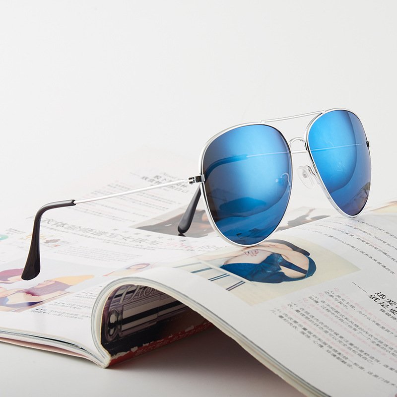 Wholesale Brand Designer Aviation Sunglasses Pilot UV400 Protection Eyeglasses Classic Retro Premium Custom Sunglasses