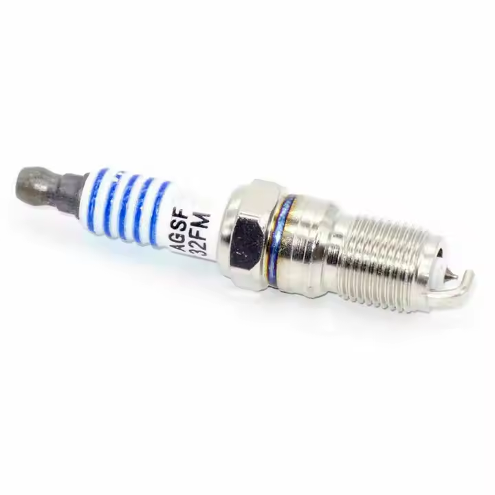 Low Price Car Spark Plug SP-514 SP514 PZH1F SP-515 SP515 PZH14F SP-546 SP546PZK14F for Ford Mondeo Engine Auto Candle Spark Plug