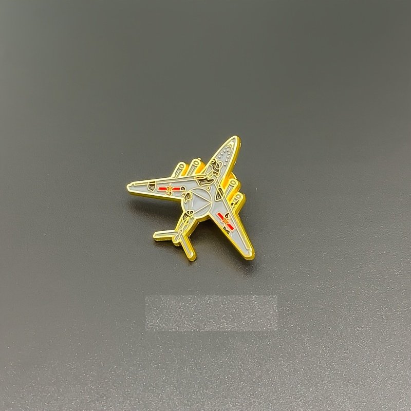 Custom Alloy Airplane Pin Set Aviation Souvenir Enamel Craft for Gift Room Decoration Display Accessories