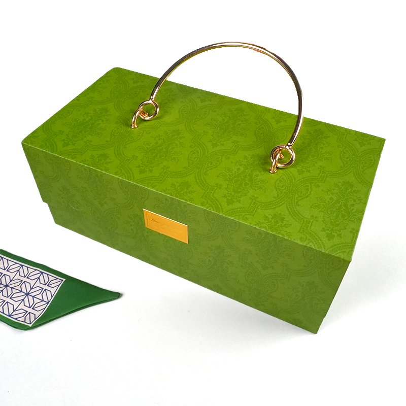 private label custom jewelry gift packaging magnetic green luxury gift party packs magnetic lid boxes with lace ribbon and metal