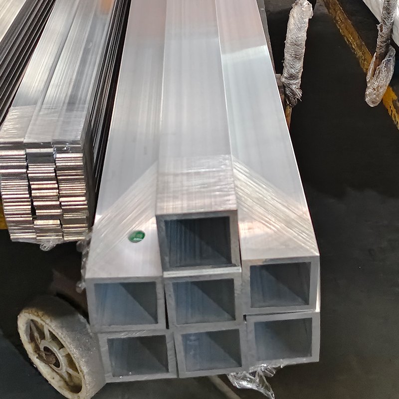 6061 Custom Hollow Extruded Square Rectangle Metal Rail Transit Metals Aluminum Tube Aluminium Tubing