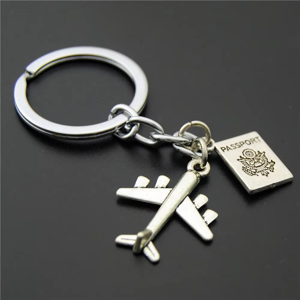 2025 Promotional Flight Travel Themed Airplane Compass Metal Airplane Model Keychain for Aviation Enthusiasts and Travelers