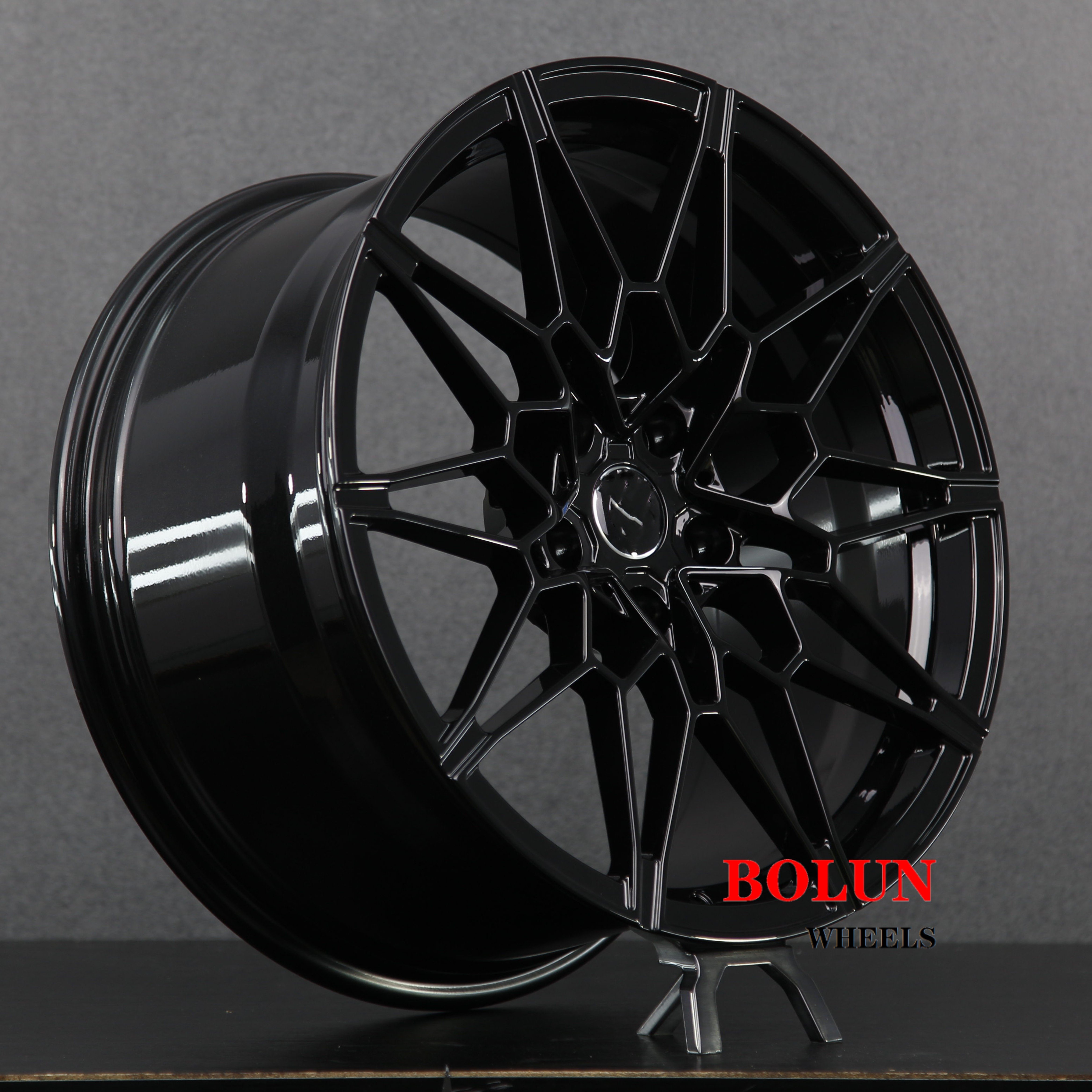 OEM Aluminum Alloy Rims Bronze Gloss Black Custom Forged Wheels Suitable for the BMW M3 M4 M5 F82 F80 F18 G30 G38 G26 F30 G20