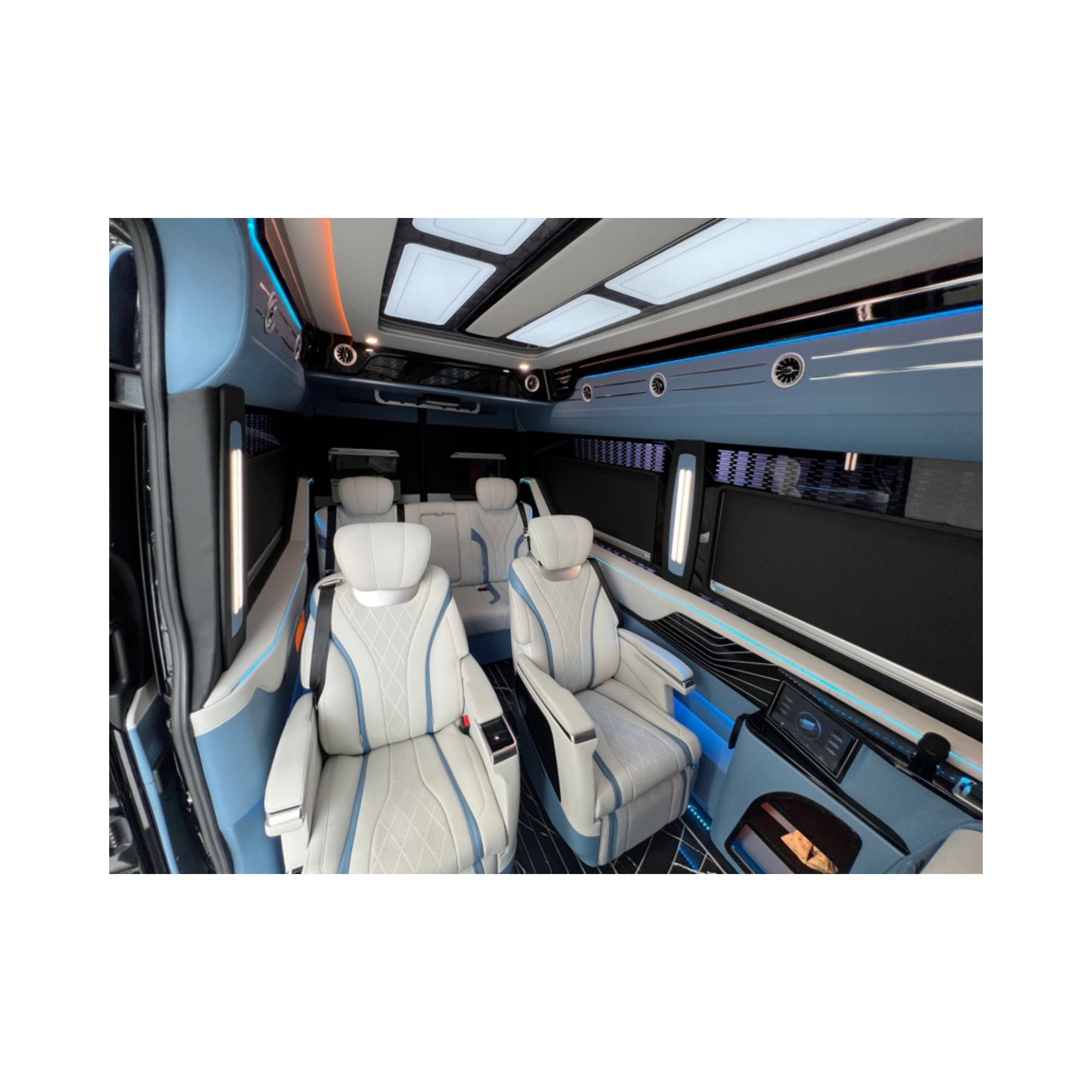 Applicable to Benz Vito V260 W447 Interior Upgrade with Center Console Covering Aviation Seat Floor Modification