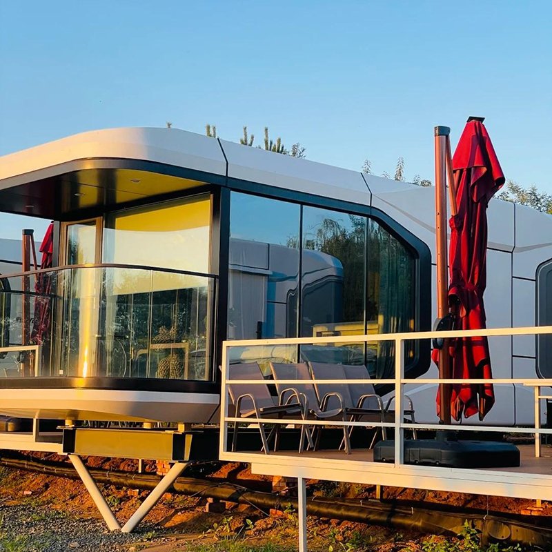 Modern Luxury Container House Prefabricated Tiny Villa Space Capsule Waterproof Steel for Apartment Living Room Courtyard-Hot
