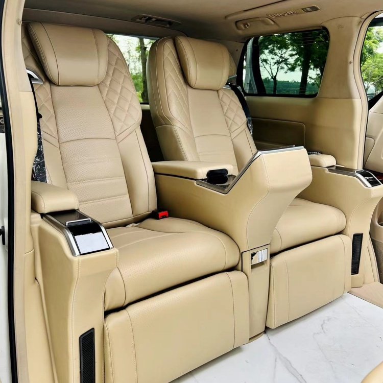 2024 Luxury VIP SUV Accessories Comfort and Style Back Car Seat & Leather Car Refrigerator