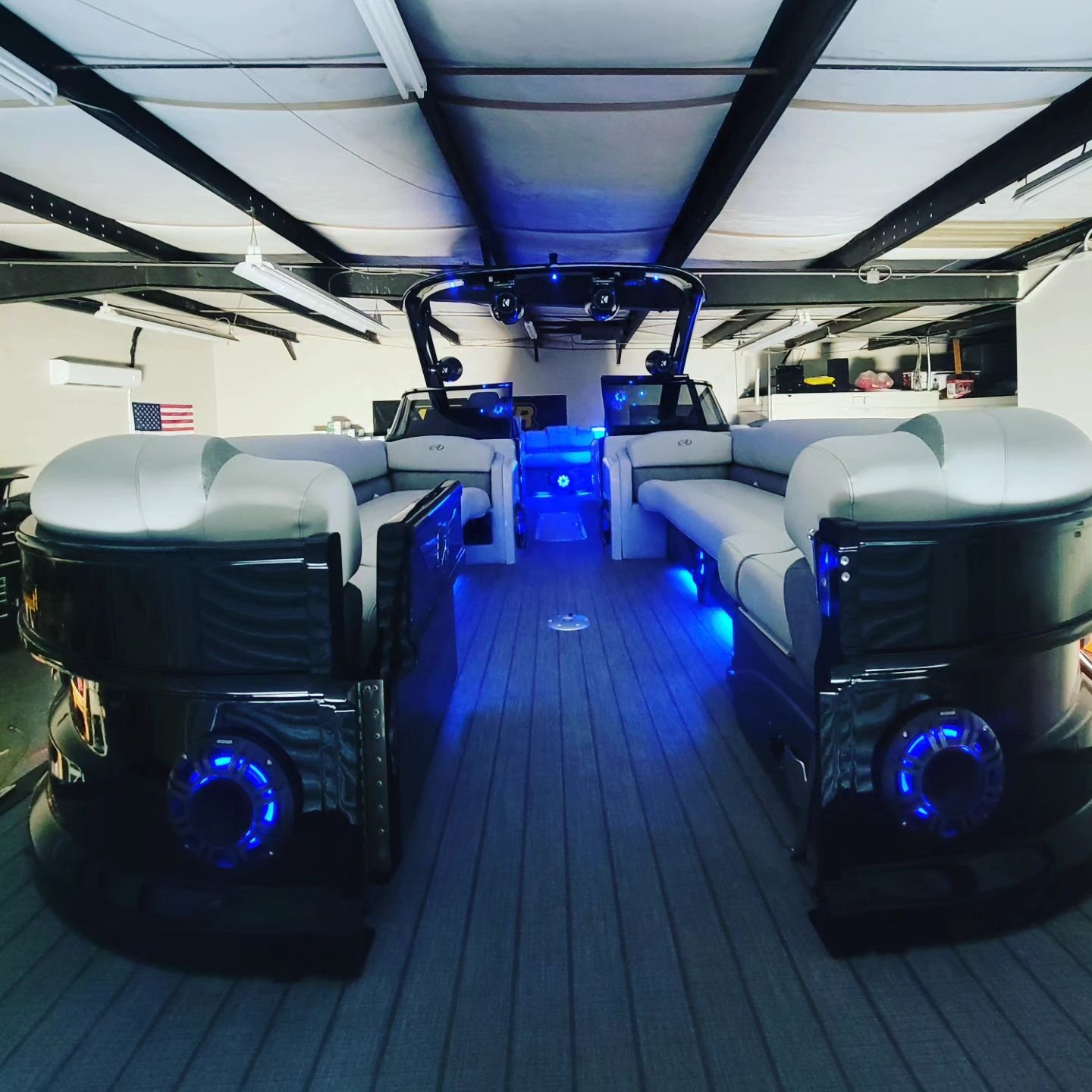 Allshine 8.2m/27ft Water Speed Yachts Fishing Tritoon Boat Aluminum Party Barge Pontoon Boat