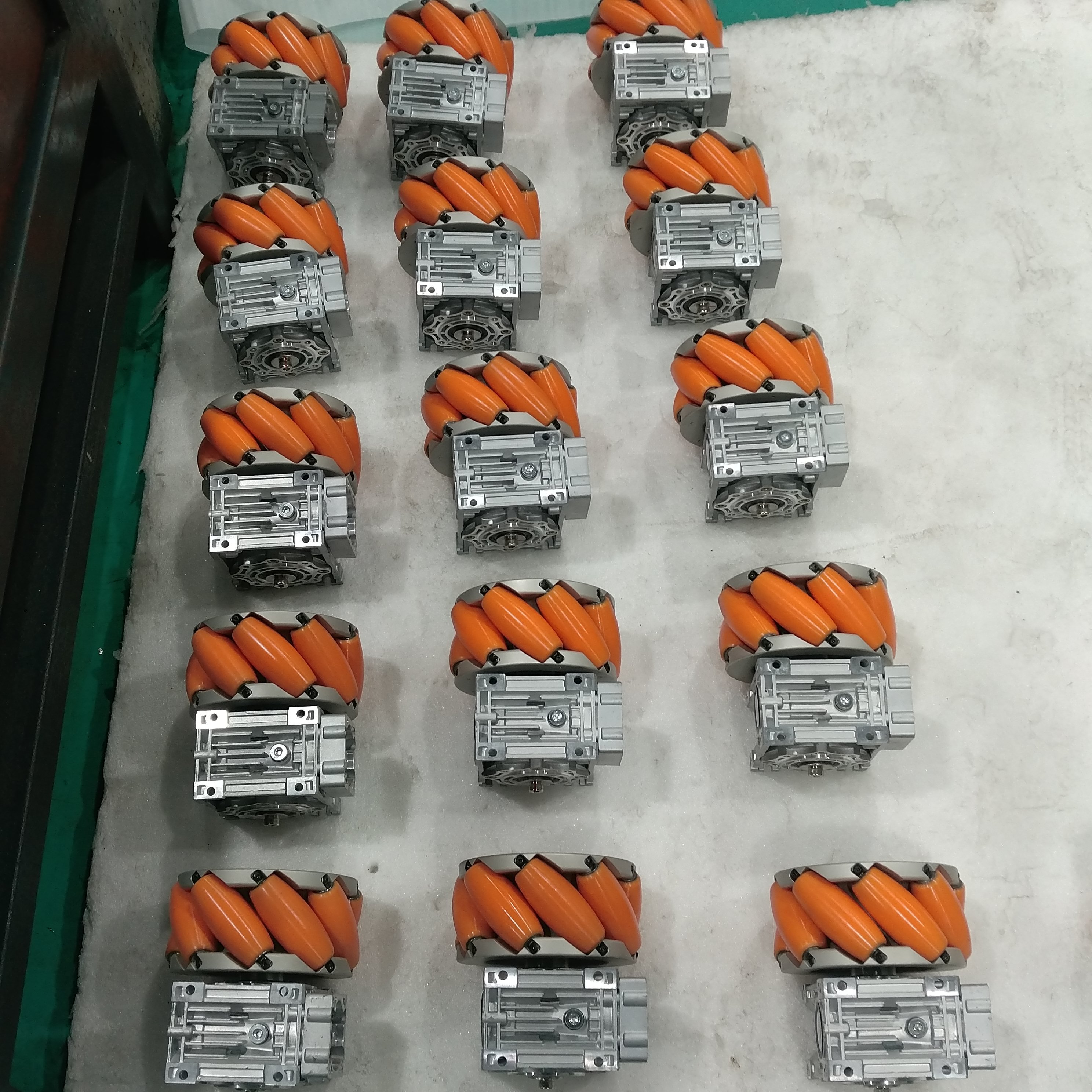 Newly Designed Carbon Steel Material Handling Equipment Parts for Mining Construction Farm Retail Restaurant Hotels Machinery
