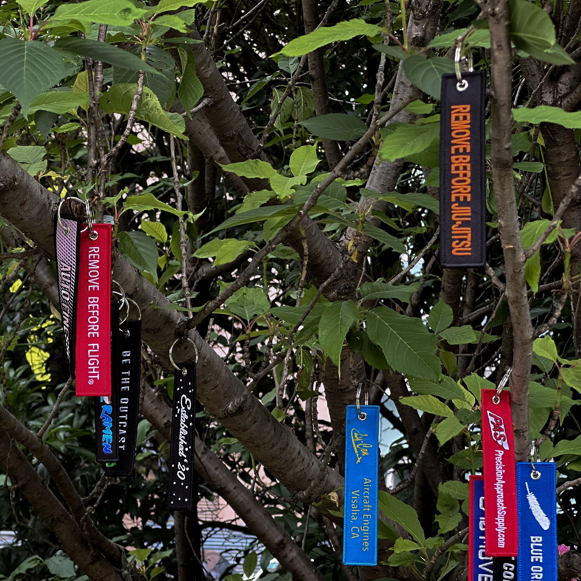 Hot Sale Aviation Gifts Custom Embroidery Key Chains Airplane Key Tag Keychains for Aircraft