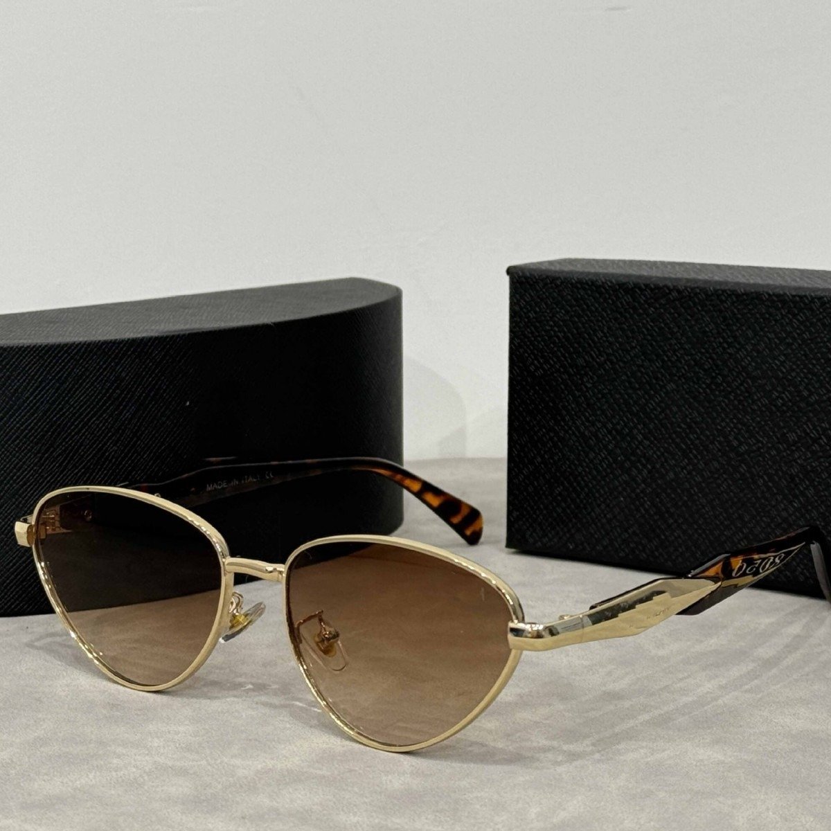 Hot Selling Metal Steampunk Round Glasses Unisex 2025 New Fashion Brand Designer Shades Women Luxury Vintage Sunglasses Men