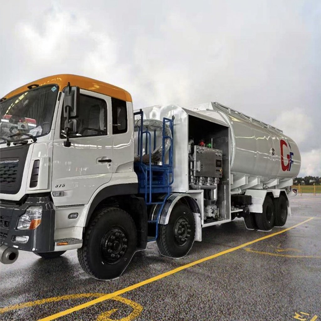 Factory Price Dongfeng 8X4 25cbm Pressure Aircraft Refueling Truck Oil Tanker Truck Oil Refueling Tank