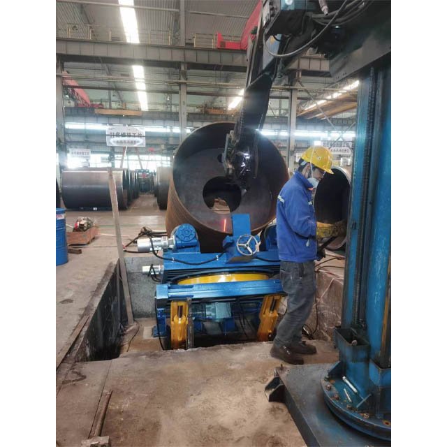 5T 10T 20T 40T 60T 80T 100T 200T Pipe Turning Rolls Self-Adjustable Pipe Welding Rotator