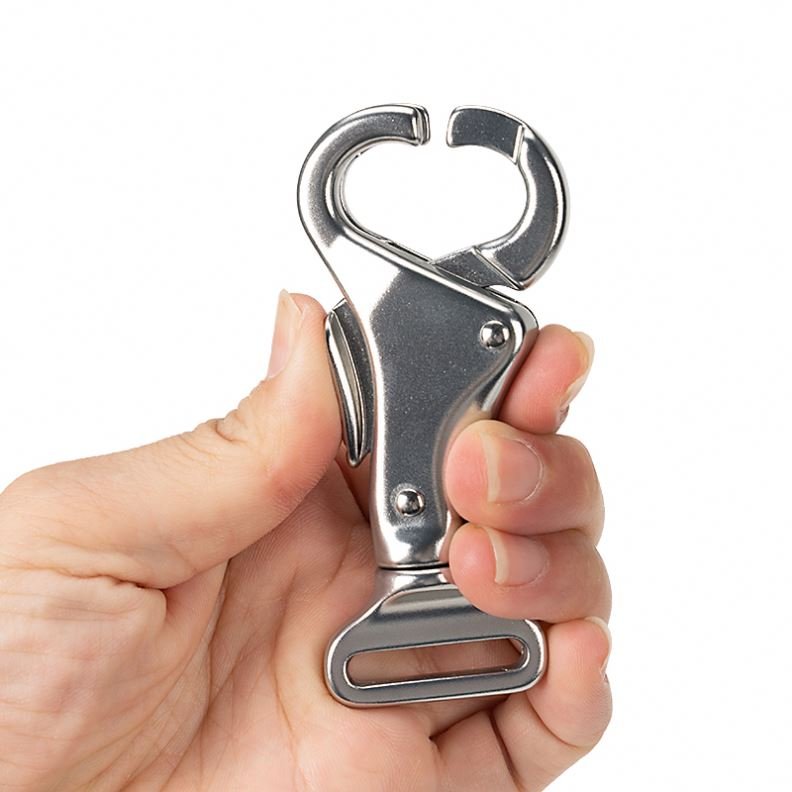 Safety Belt Buckle Aluminium Alloy Dog Pet Accessories Saftey Car Belt Accessories Dog Seat Belt Clip