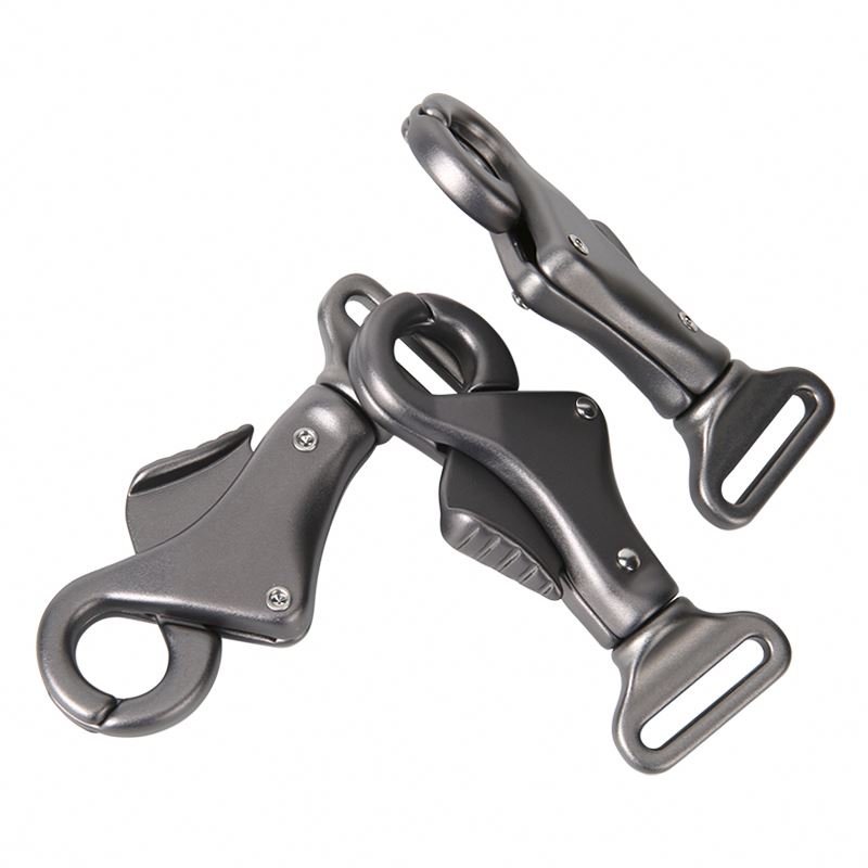 Safety Belt Buckle Aluminium Alloy Dog Pet Accessories Saftey Car Belt Accessories Dog Seat Belt Clip
