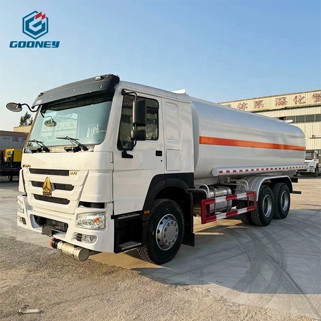 Sinotruck Howo Chassis Used 20000L Heavy Duty 6x4 10 Tires 371 Hp 40 Fuel tank Truck for Sale