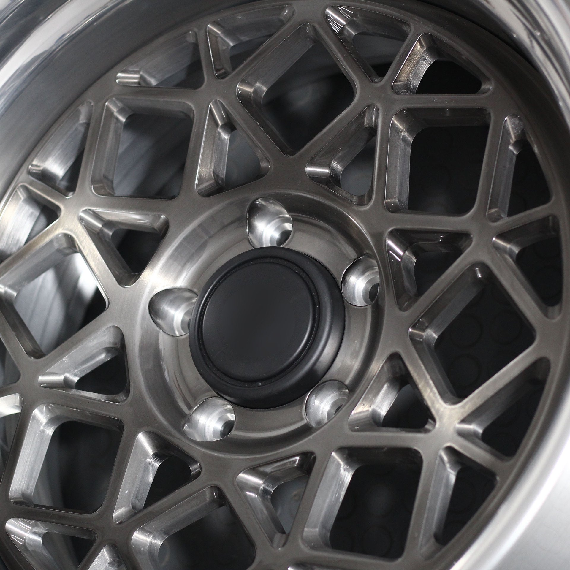 Custom 2 Piece Wheel Forged Passenger Car Wheels Rims16 26 Inch 5 Holes 6061 Alloy Car Wheel for Sale