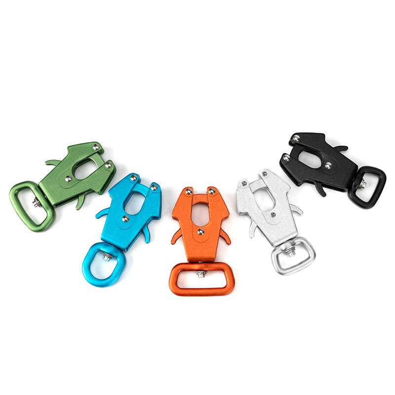 Factory High Quality Dog Leash Frog Clip Carabiner Quick Side Release Swivel Hooks