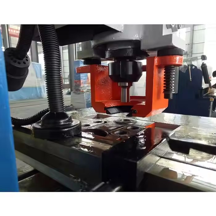 Aluminum Alloy Hydraulic Machine | 90° Angle Cutting | Aviation Parts Processing
