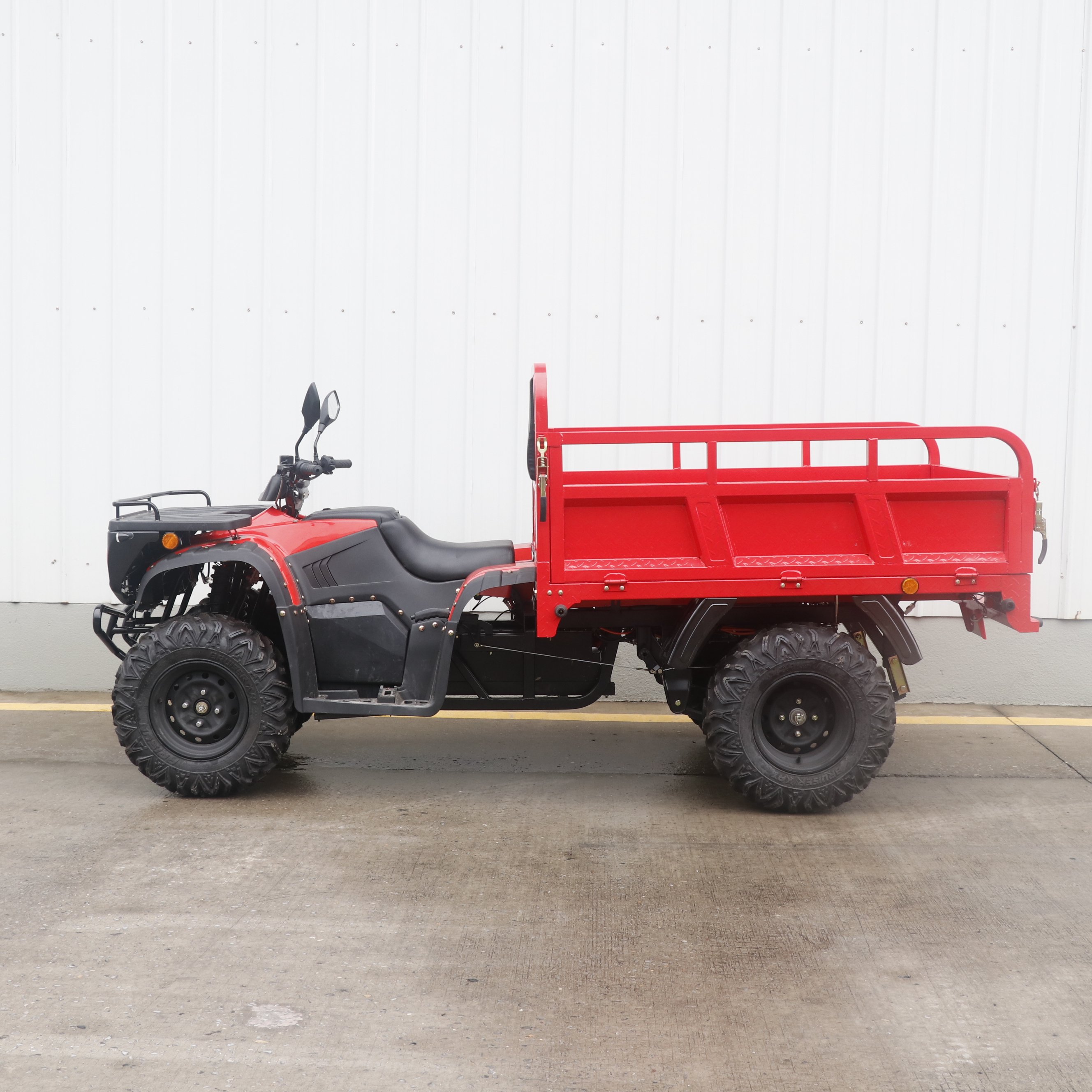 Hot Selling 300cc Automatic Gasoline Farm ATV Made in China 4-Wheeler with Shaft Drive Off-Road Motorcycles