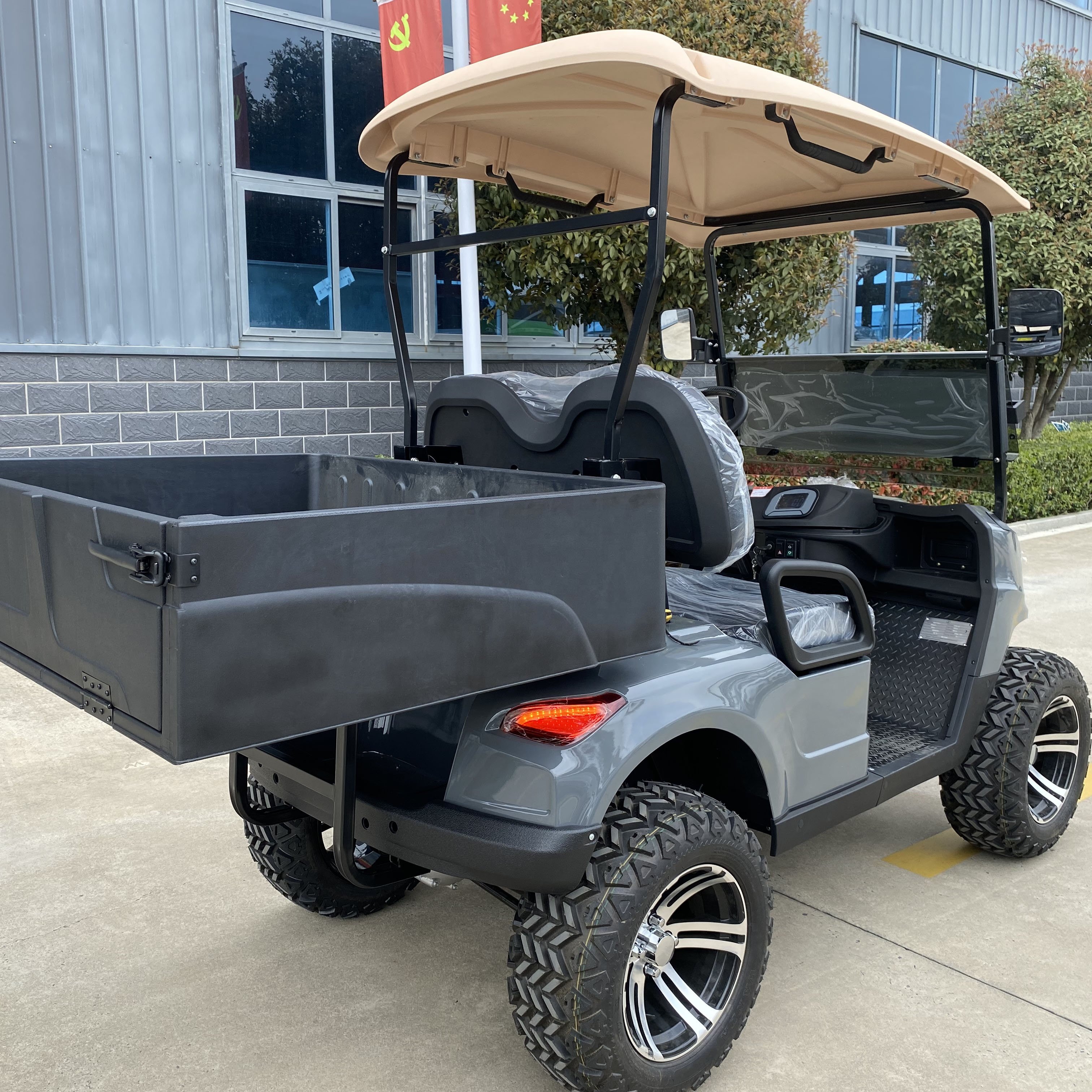 2024 New Design Evolution Golf Cart Club Car Waterproof 4 Seater Electric Golf Cart 4 Wheel Disc Brake Perfect Chassis Max 120KM