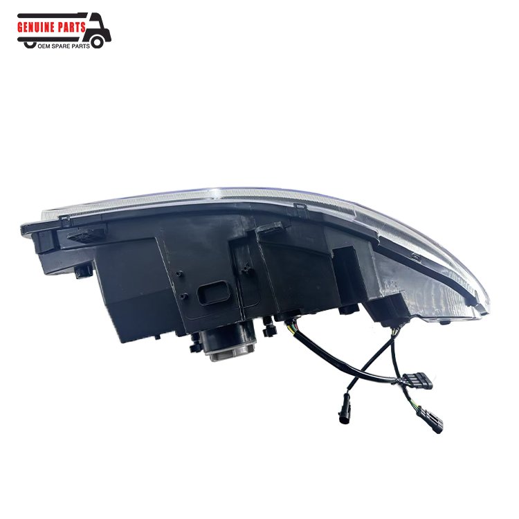 Bus Accessories 3701-72029-39 3701-72029-40 Headlamp Headlight Assembly Use for YUTONG 6128H C6128H Bus Spare Parts