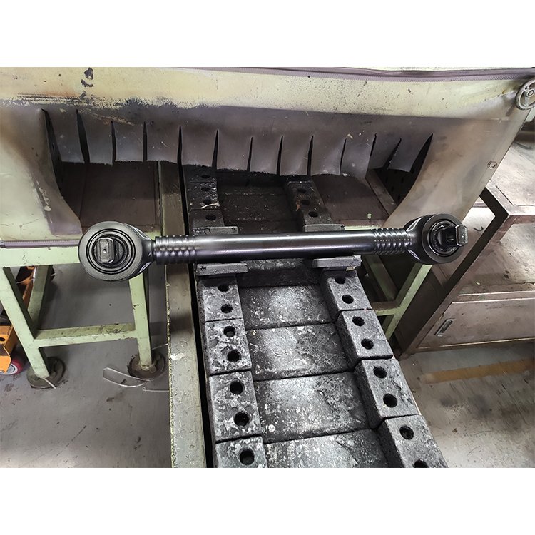 Factory Hot Sale Thrust Rod Truck Parts Upper High Quality Thrust Rod Assembly Dump Tractor Trucks Accessories Parts