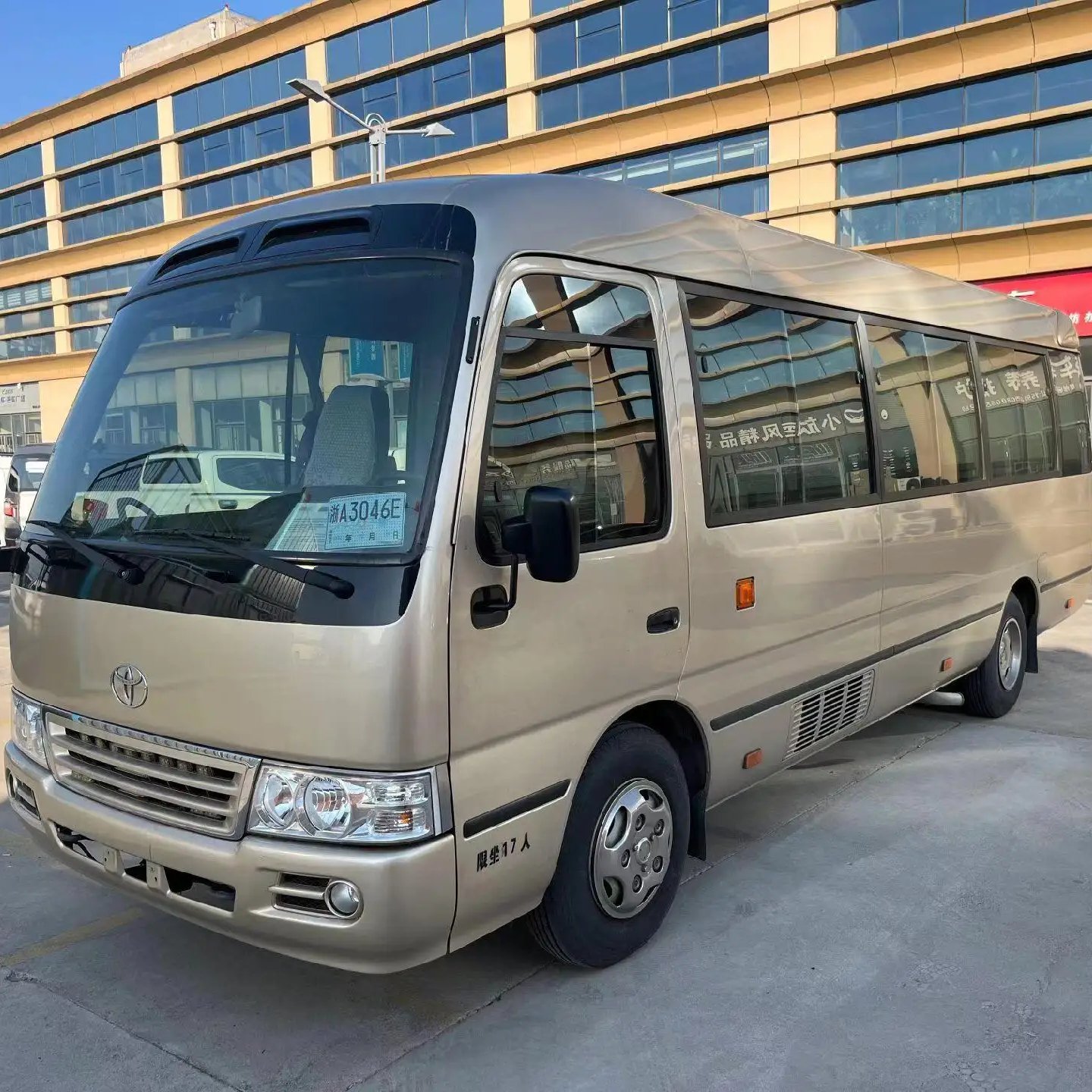 Best Selling Used Rhd Toyota Coaster Bus for Sale Toyota Coaster Bus 2023 Toyotas Coasters 26 Seater