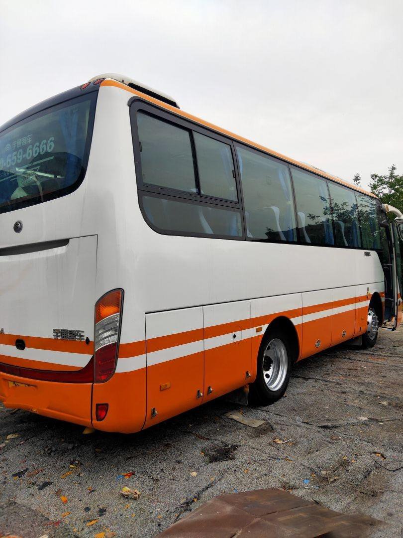 Used Yu Tong Bus Zk6808 Second Hand Diesel Engine RHD LHD Passenger Transportation Bus 33 Seats
