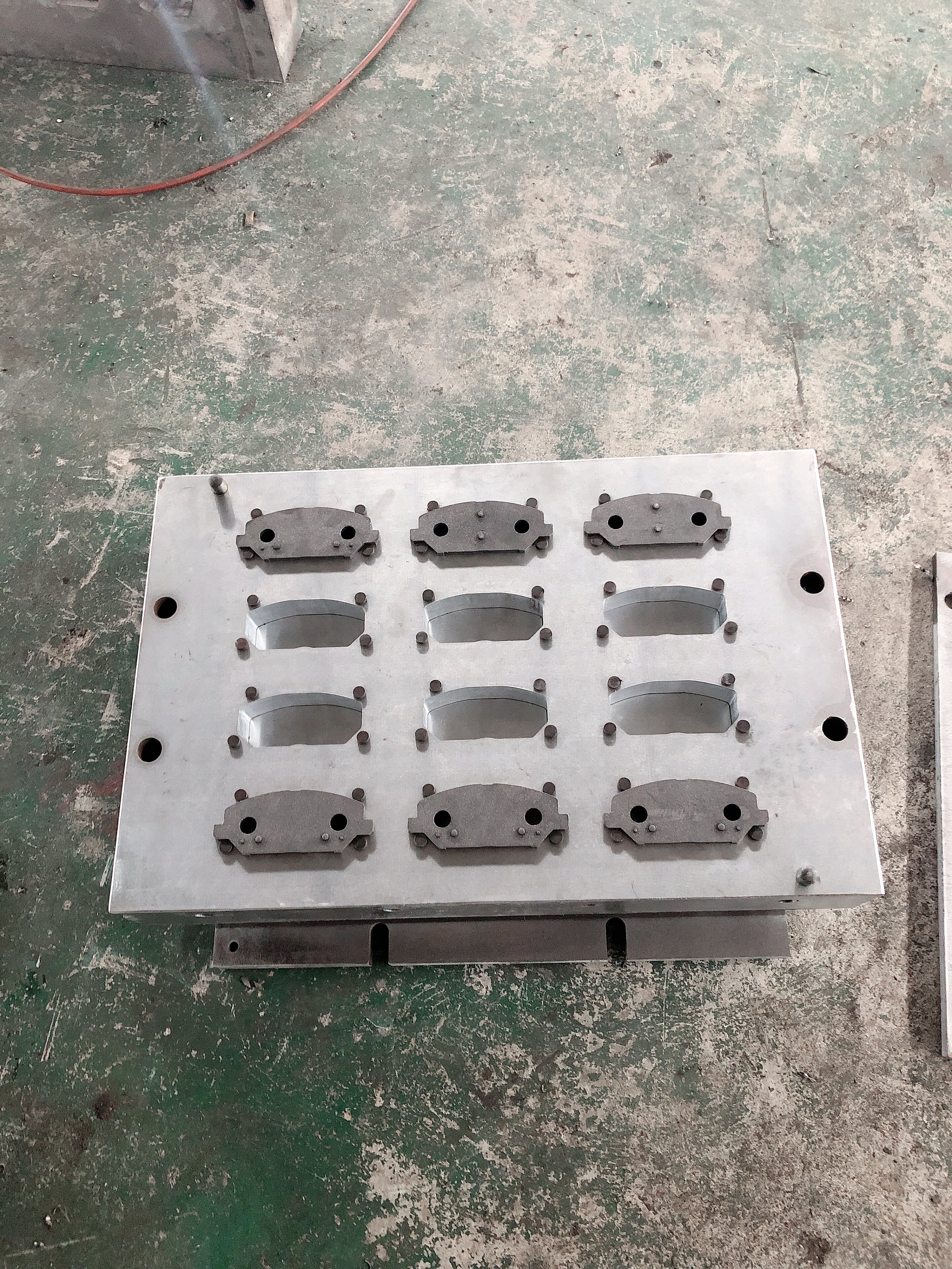 Brake Pads Factory Production Line Brake Pad Making Machine Mold Disc Brake Pad Moulding for Sale