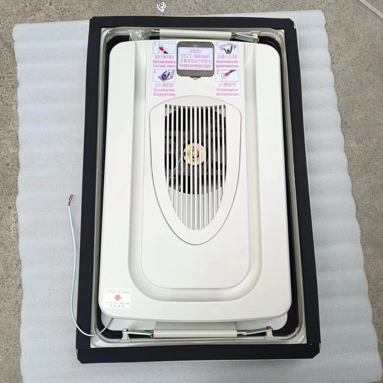 Original Quality Bus Interior Parts WG99X-7 Bus Safe Exit Skylight Public Bus Skylight Emergency Exit for Yutong
