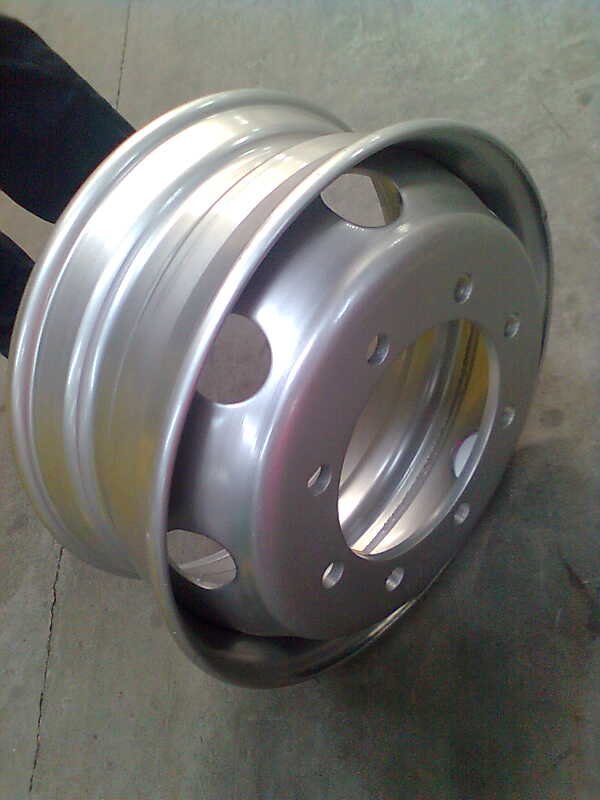 New Silver Finish Tubeless Truck and Bus Wheel Rims Steel Wheel Rims