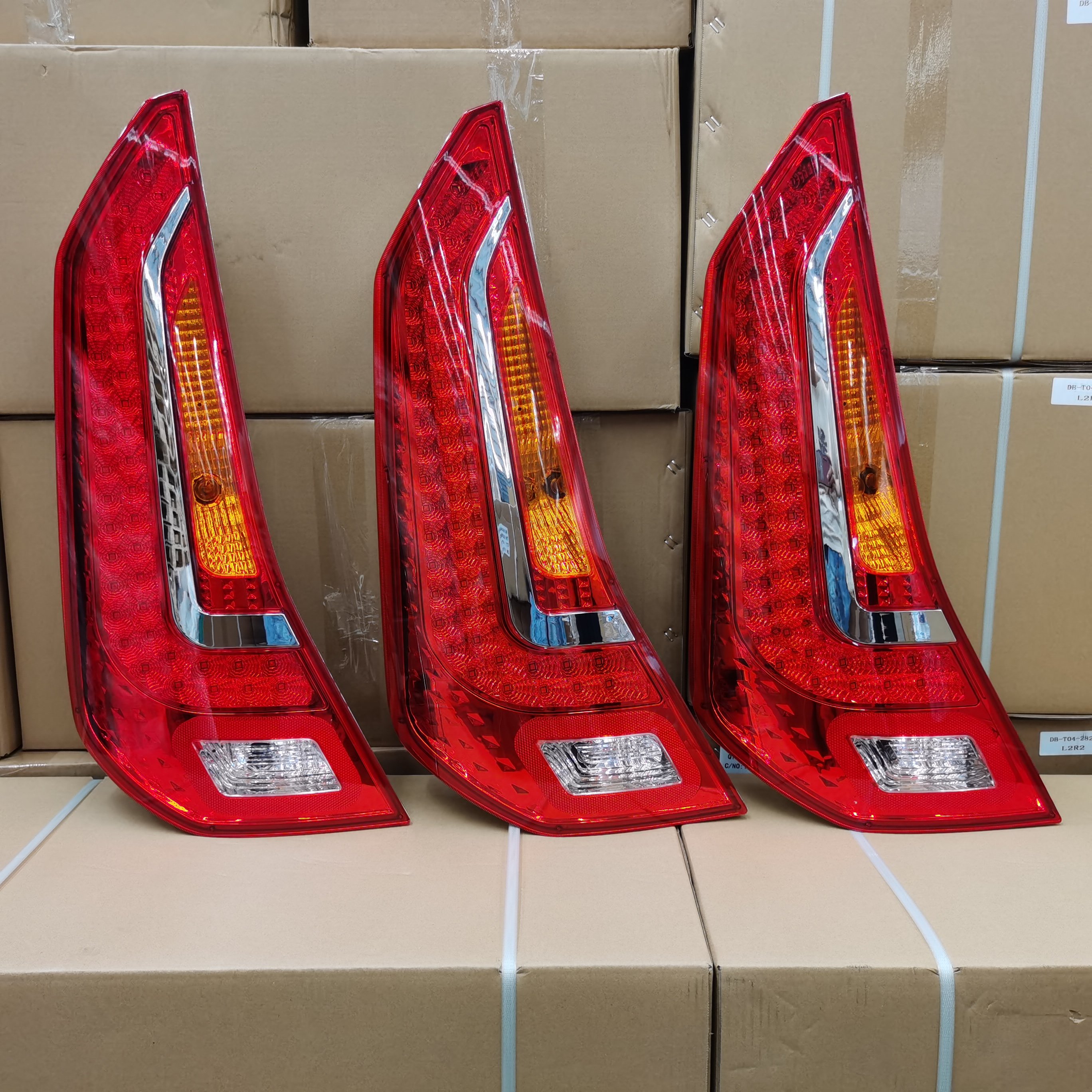 Auto Bus Coach Parts Spare Parts LED 24V 12V Bus Tail Light Rear Lamp for Volvo Scania Hyundai Benz