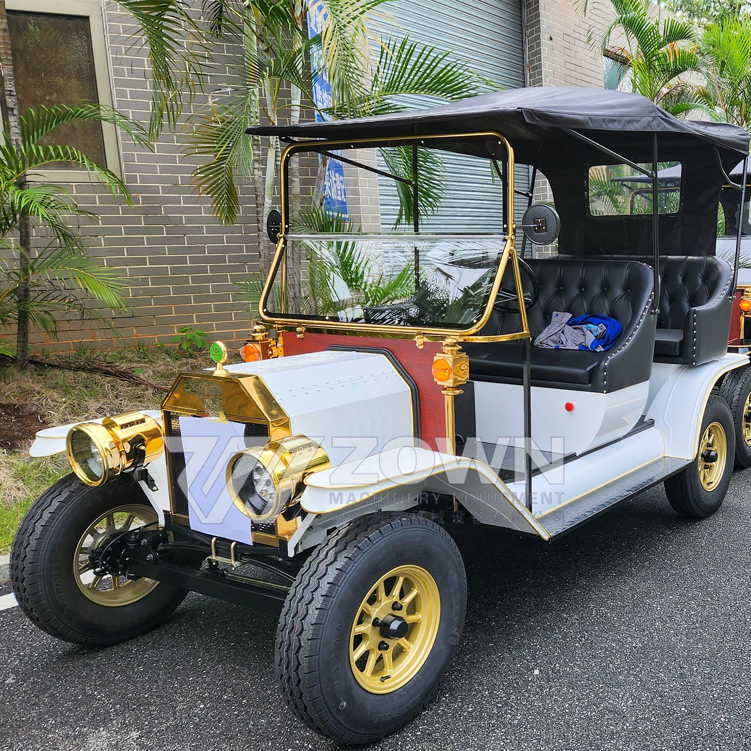 Electric Retro Vintage Classic Car New 5 Seats Vintage Style Electric Classic Car