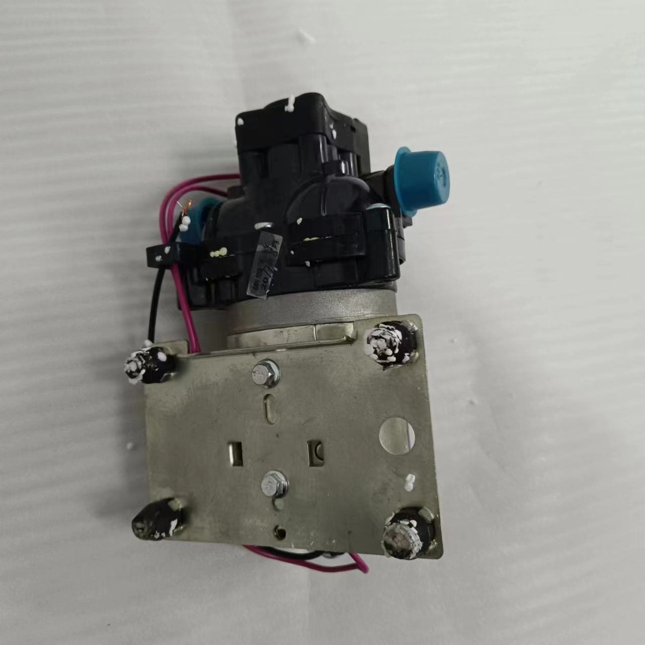 Good Quality Bus Toilet DC Water Pump China Wholesale Water Pump for Zhongtong Bus Parts