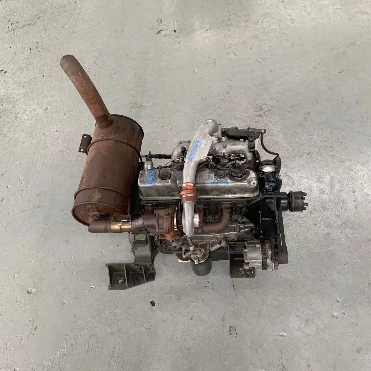 High Quality 4 Cylinder 4D34T for Mitsubishi Canter Engine Used diesel Engine for Excavator