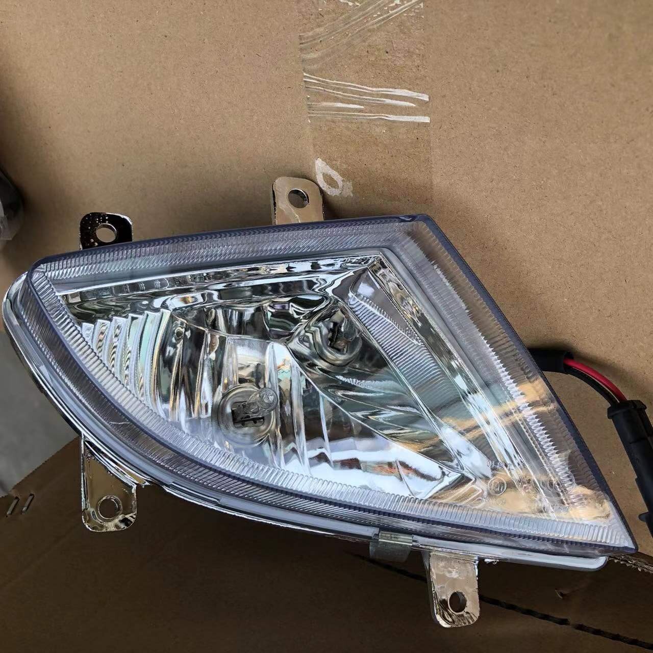Marcopolo Bus Spare Parts Front Fog Lamp Led Light WJC-QW-006