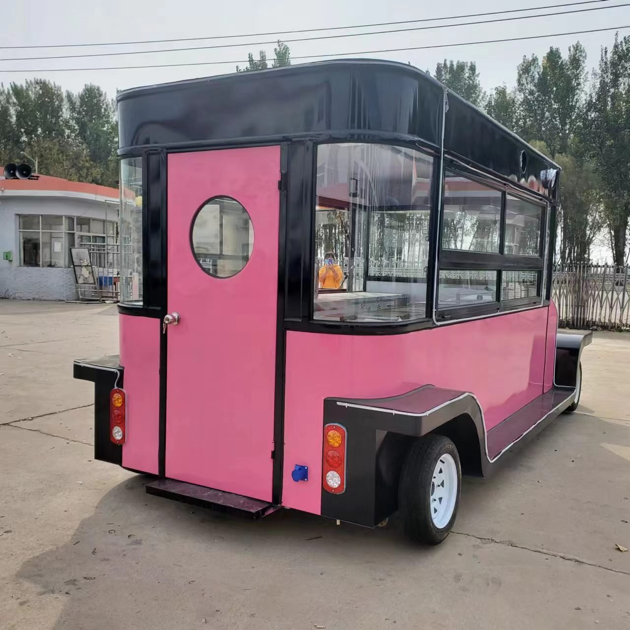 Mobile Hot Dog Snacks, Fast Food Trucks, Coffee Shops, Ice Cream Trucks, Bus Suppliers, Electric Dining Cars